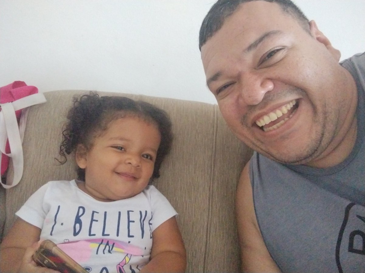 brunomorfeu's tweet photo. @carollpimentel2 Ela é demais !!!! Parece mais minha filha do que da Camila.....kkkkk https://t.co/mnFlSqySZY