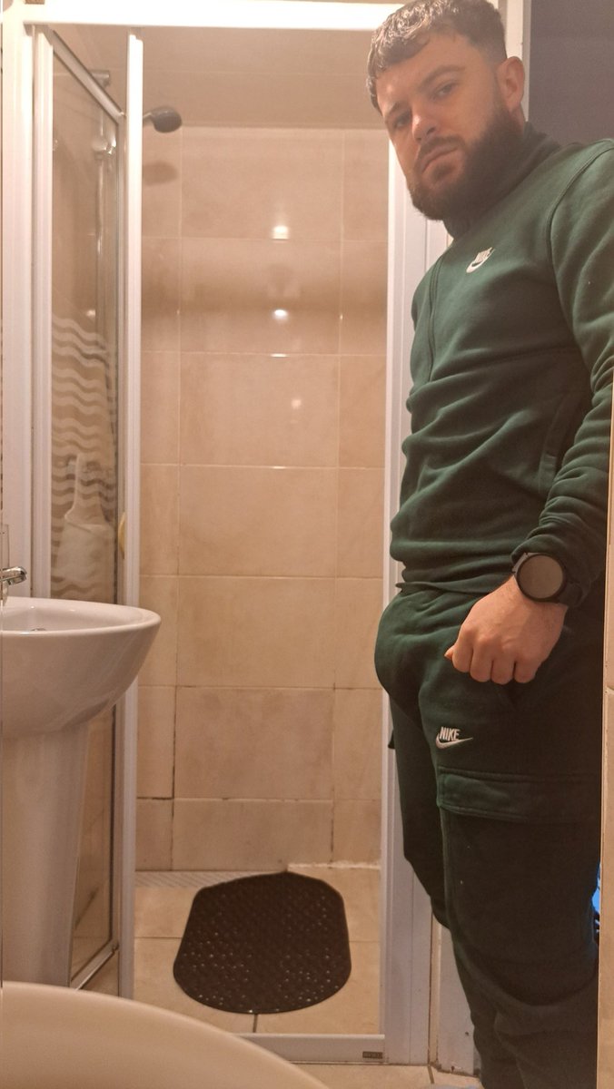 TomSmit73349732's tweet photo. Retweet if you'd meet me 👿
https://t.co/XhsJu82aDu https://t.co/8wUeNBiGWO
