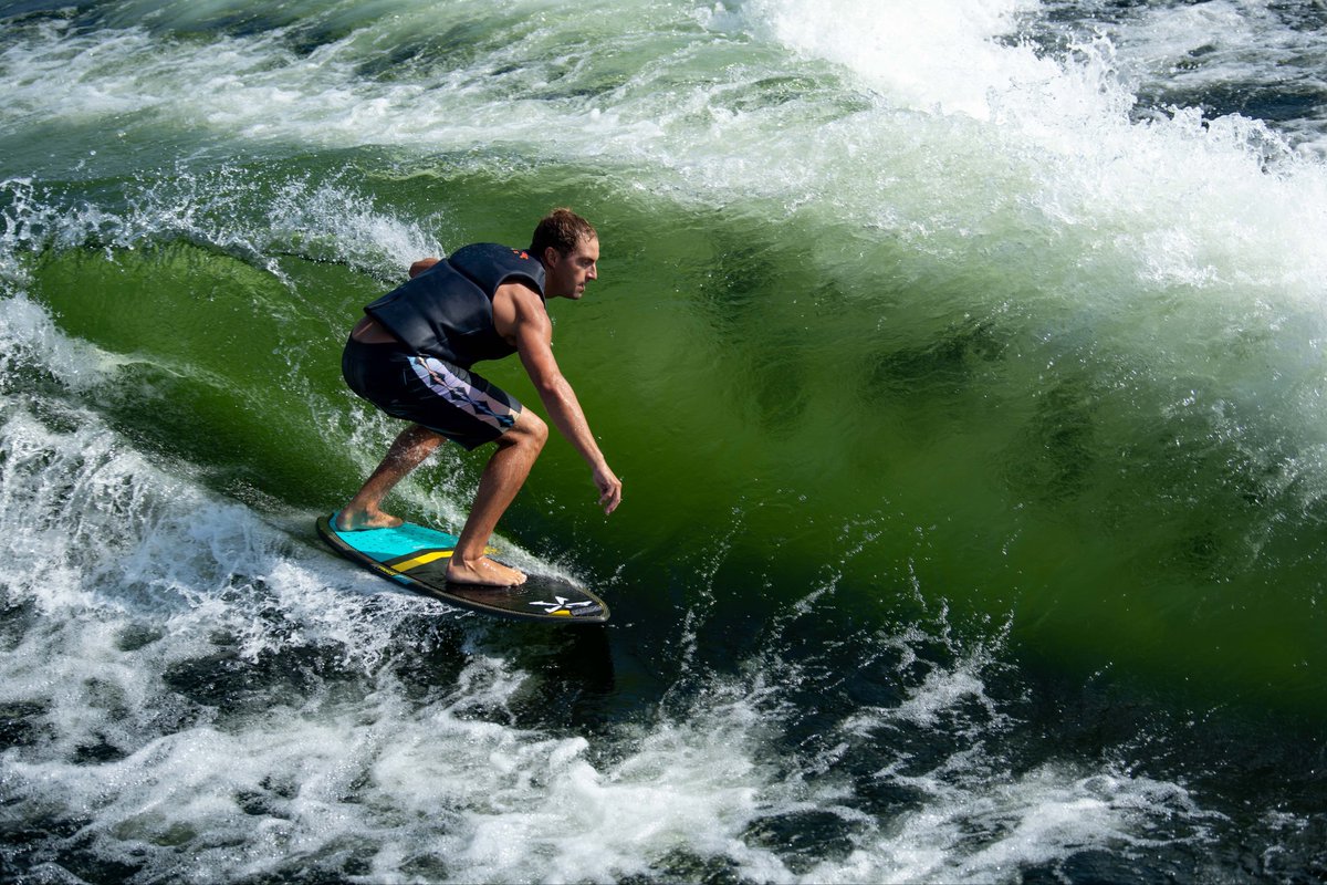 NautiqueBoats's tweet photo. Team Nautique athlete John Akerman and the wave behind the #G23! https://t.co/sdHuSP9rp4