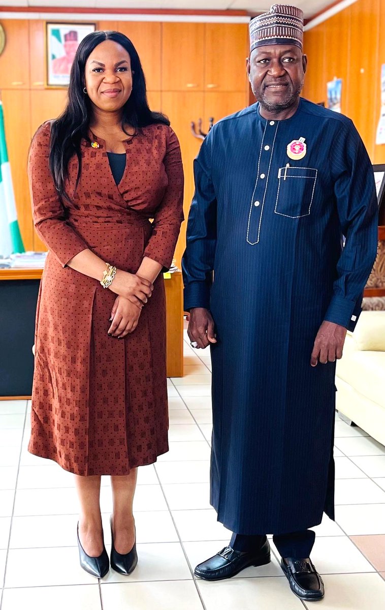 DamilolaSDG7's tweet photo. I had the pleasure of meeting with H.E. @EngrAbkrD_Aliyu, #Nigeria’s Federal Minister of Power and H.E. @AgbaGoddy, the Minister of State for Power where we discussed @SEforALLorg and partners support to @NigeriaGov, in particular the @NigeriaETPlan.

#SDG7 #EnergyTransition https://t.co/XjeqFe2zuq
