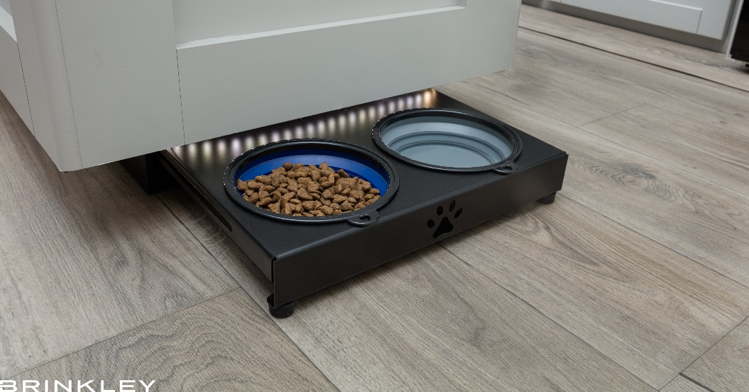 BrinkleyRv's tweet photo. "Storage for Stewy" pet bowls makes traveling with your companions a no-brainer! 🐾 Built into the island base, with collapsible dishes, it simply slides back in when not in use!
Check out some of our favorite features here: https://t.co/xOHVuCExER #BrinkleyRV #ModelZ #101plus https://t.co/KptcCPask2