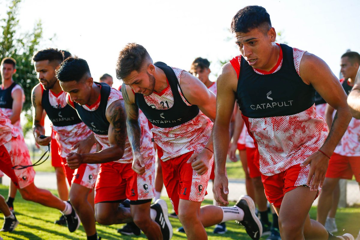 InstitutoACC's tweet photo. Jueves en acción🏃🏻💨

#PretemporadaInstituto https://t.co/TmzoryOZl7