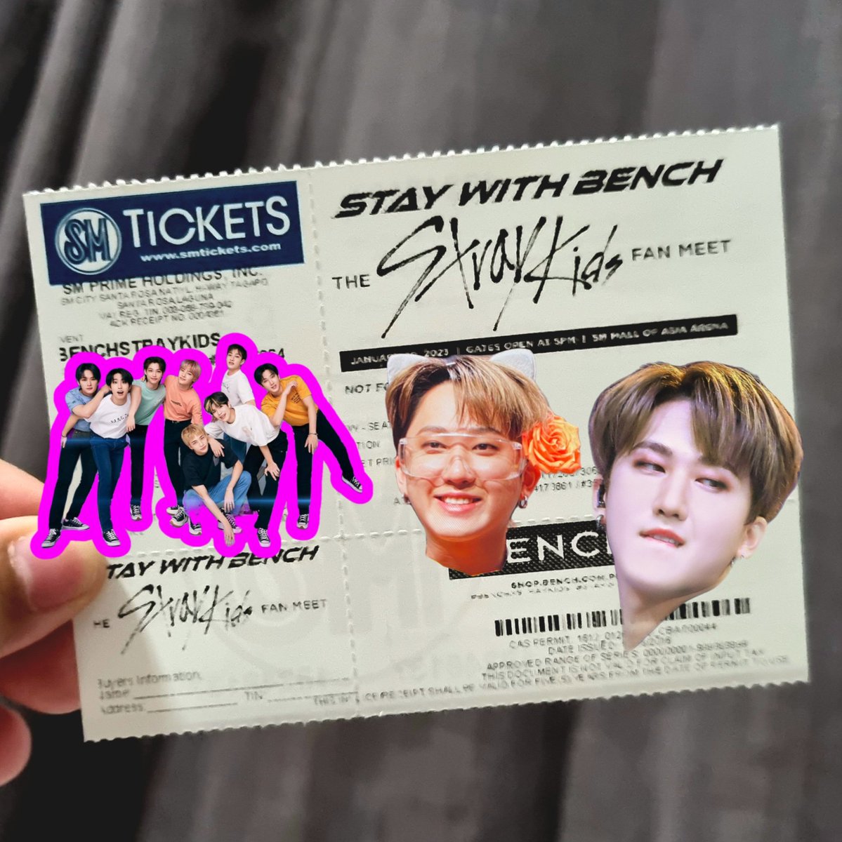 DwaekkisBiceps's tweet photo. This is it, pansit! Tysm @hmjcollects for the pasabuy!

See you on the 20th, @Stray_Kids💕

#HMJFeedbacks
#BENCHxSTRAYKIDS https://t.co/9BTC62xmhr