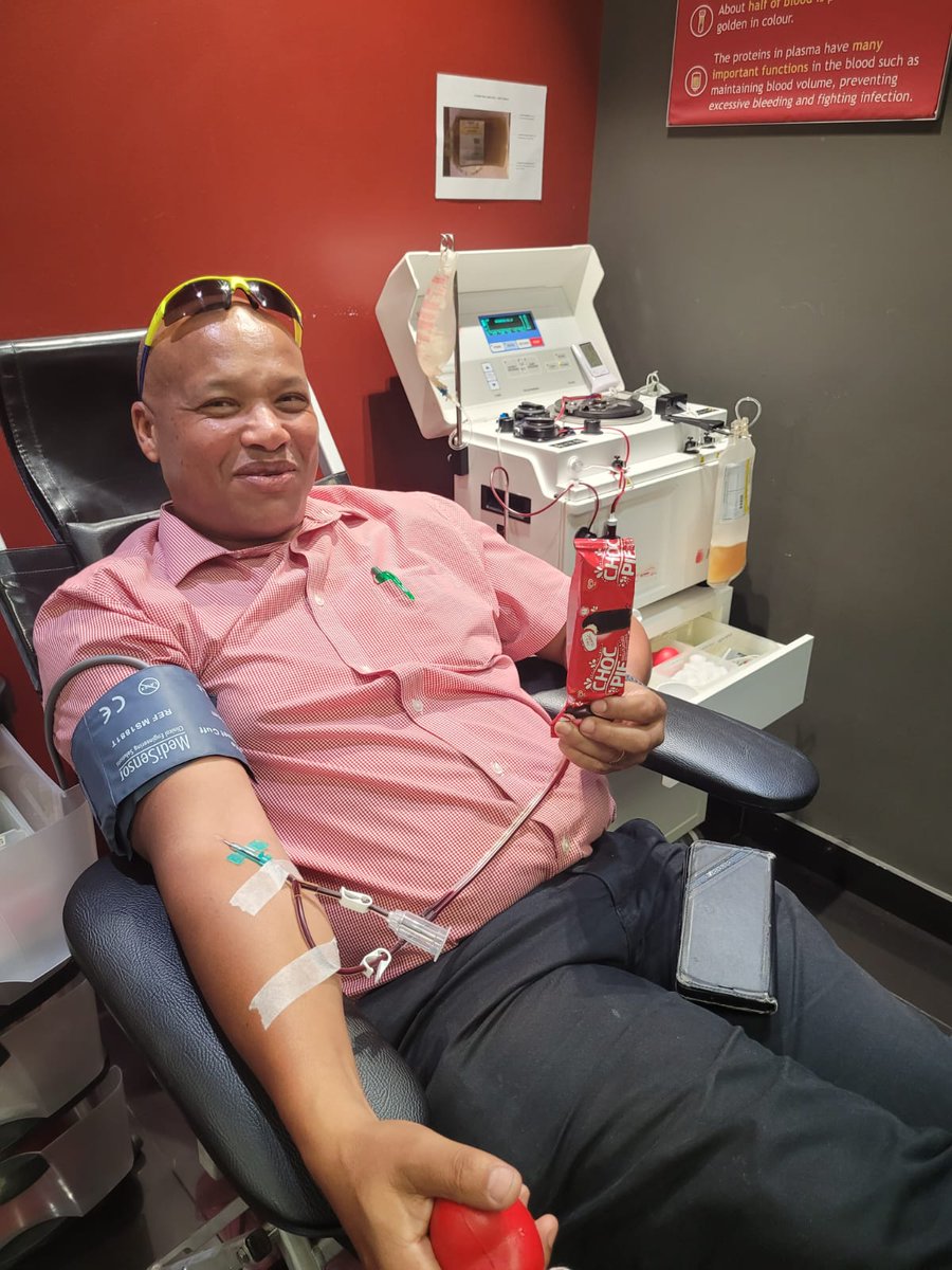 stephencloetesc's tweet photo. #CoolestBloodDonorEver https://t.co/BnsGqVVkMD