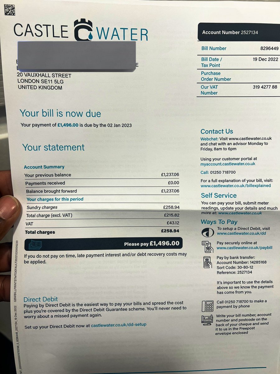 Ephtheking's tweet photo. @CastleWaterLtd is the worst water provider in the world. How can I be paying over £1400 for water bill when we hardly use water in my premises? We only use water for toilet and sink and that’s all.And our shop is strictly by appointment and it’s not overly busy, so why!!! https://t.co/VFJ0GzB6wC