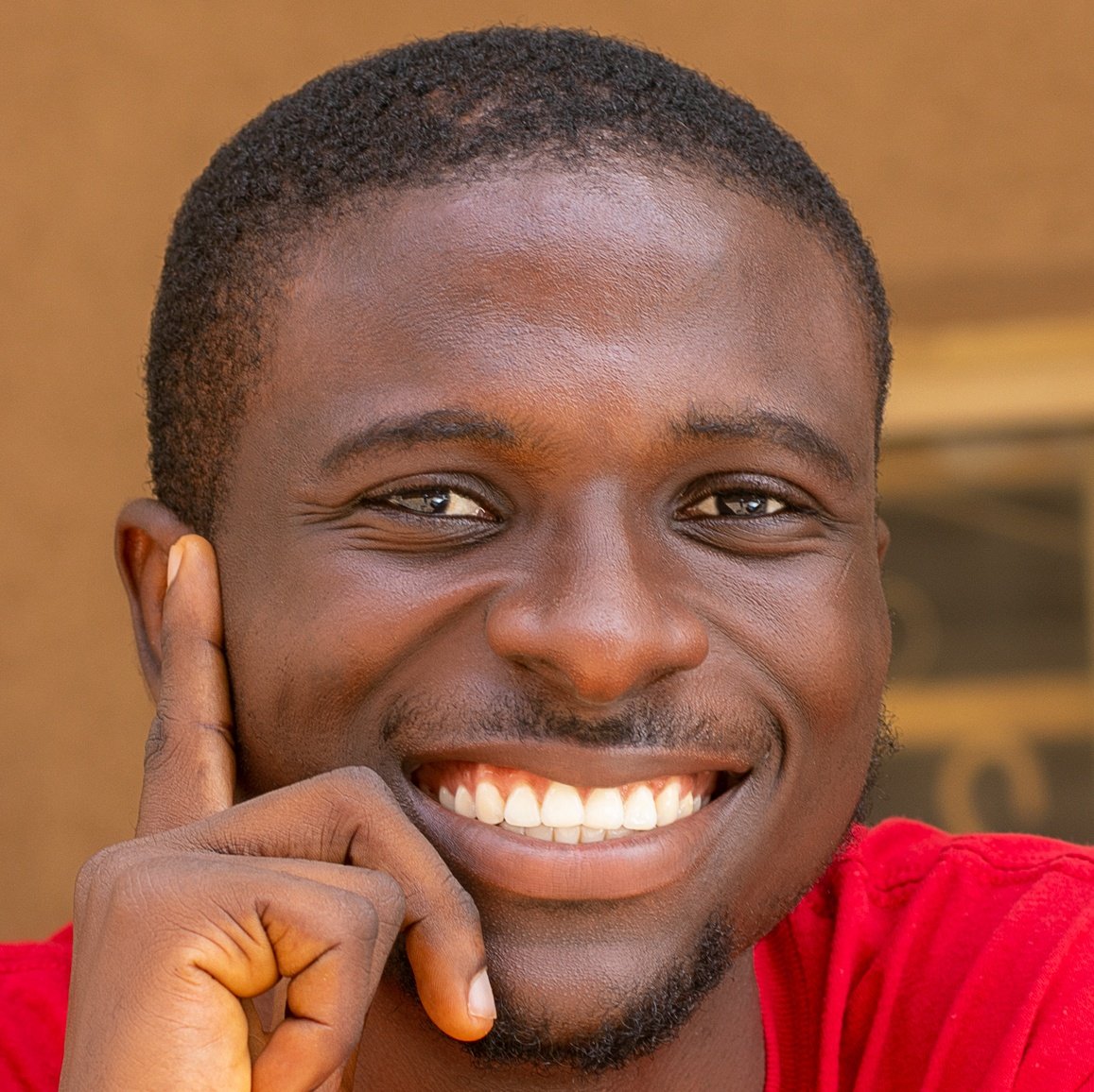 AkanjiOluwapel5's tweet photo. #NewProfilePic. #joyalways I smile in this new year always https://t.co/yZxv7BgTnS
