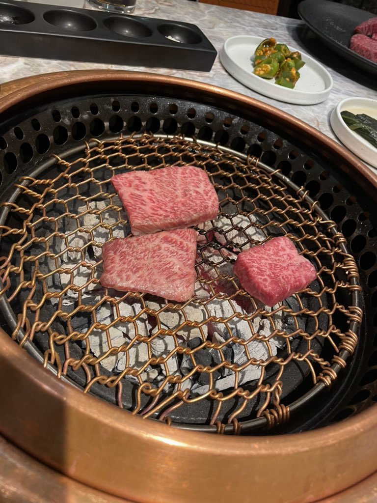 Justin Pistachio tweet media