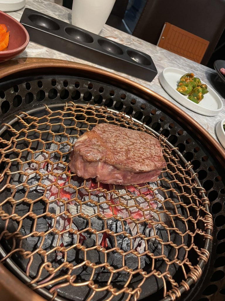 Justin Pistachio tweet media