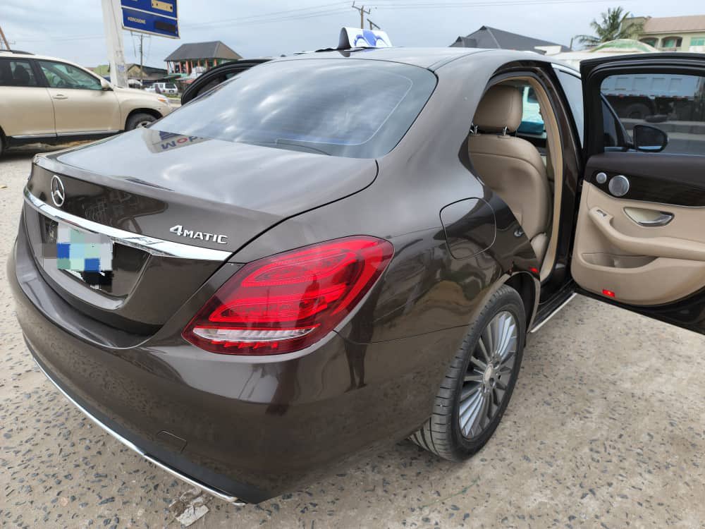echidiimemotors's tweet photo. Make: Mercedes Benz
Model: C300
Year of manufacture: 2015
Condition: Registered ยฎ
Transmission: Automatic
Price:โฆ11,000,000
Location: Lagos
For more inquiries Dm
WhatsApp:+2347036231617
#Softechi https://t.co/eH5wF8QN1N