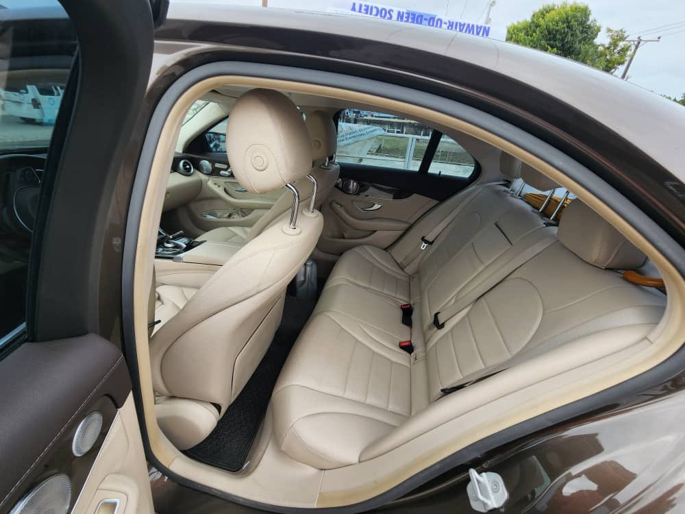 echidiimemotors's tweet photo. Make: Mercedes Benz
Model: C300
Year of manufacture: 2015
Condition: Registered ยฎ
Transmission: Automatic
Price:โฆ11,000,000
Location: Lagos
For more inquiries Dm
WhatsApp:+2347036231617
#Softechi https://t.co/eH5wF8QN1N
