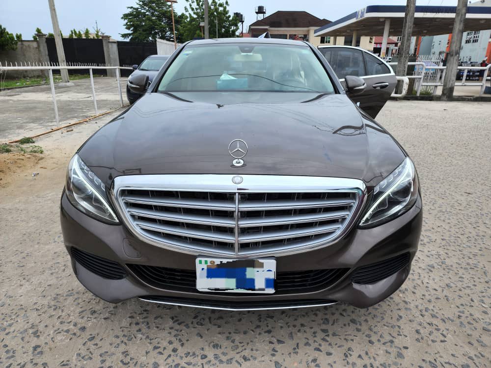 echidiimemotors's tweet photo. Make: Mercedes Benz
Model: C300
Year of manufacture: 2015
Condition: Registered ยฎ
Transmission: Automatic
Price:โฆ11,000,000
Location: Lagos
For more inquiries Dm
WhatsApp:+2347036231617
#Softechi https://t.co/eH5wF8QN1N