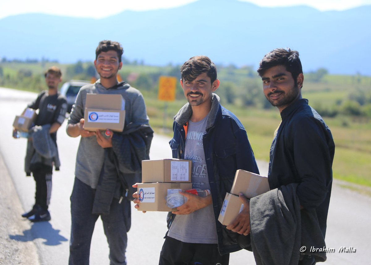 HMagrdzija's tweet photo. As Migration Coordinator @RedCrossBH thankful to Kuwait Red Crescent @krcs_org_kw for support in response to migrant situation in Bosnia and Herzegovina ๐ง๐ฆ
#KRCS supported projects for local population in need implemented by #RedCrossBiH
We are #RedCross #RedCrescent #Movement https://t.co/VuZxqfLb51