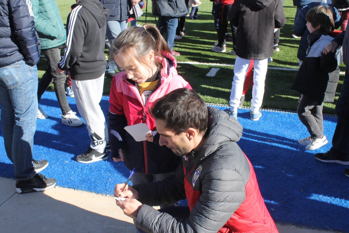 deporguada's tweet photo. ¿Has venido a los #ReyesMorados 👑?
Encuéntrate en nuestra fotogalería completa😄
👉https://t.co/2cAD9mDePA https://t.co/kvpO99gtvS
