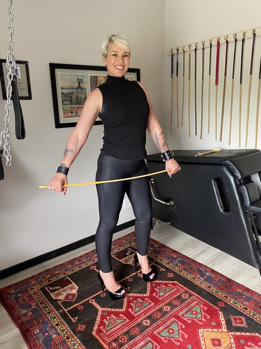 TW Pornstars Mistress Baton. The most liked pictures and videos from