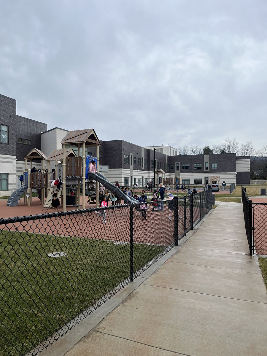 Yokechia Kenyatta tweet media