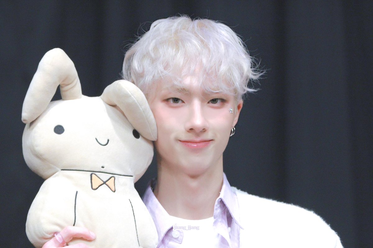 jiung_jjang's tweet photo. ｡ﾟﾟ･｡･ﾟﾟ。｡ﾟﾟ･｡･ﾟﾟ。｡ﾟﾟ･｡･ﾟﾟ。
ﾟ。  지　｡ﾟ ﾟ。 웅　｡ﾟ ﾟ  시　｡ﾟ
 　ﾟ･｡･ﾟ       ﾟ･｡･ﾟ     　ﾟ･｡･ﾟ https://t.co/ujrLBEOxqf