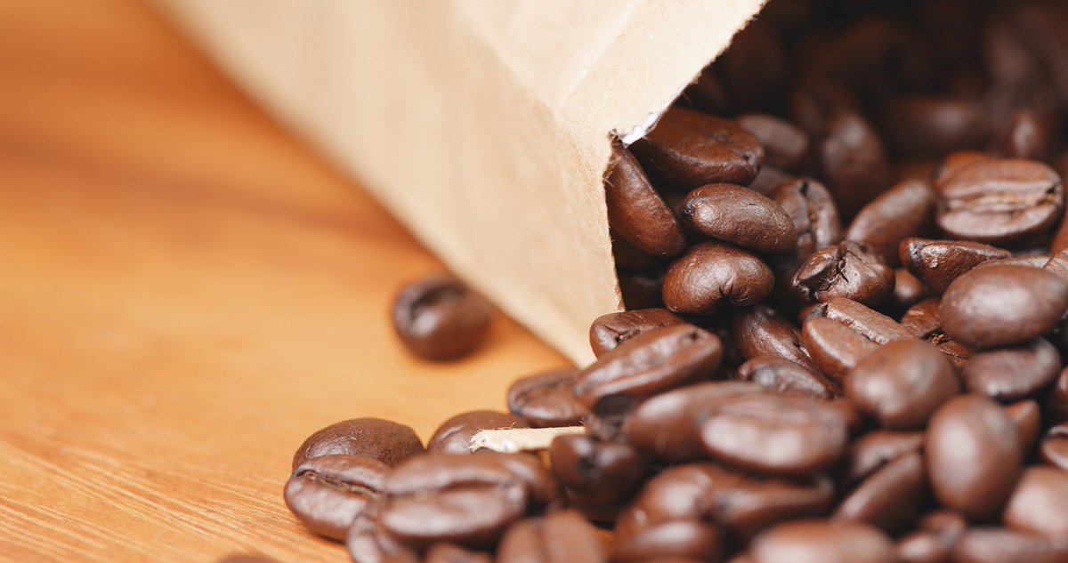 destaquerural's tweet photo. Novo padrão para café torrado traz obrigação de novas informações em embalagens: https://t.co/427PTfzAAL.

#DestaqueRural #Café
📷 Envato https://t.co/EWTffad1dS