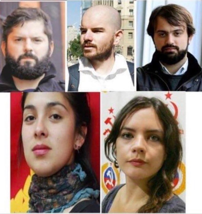 Chiiileeeee's tweet photo. .
Estos comunistas miserables, mientras ellos estudianban en los colegios más de Chile, iniciaron la "revolución pinguina" para destruir la educación pública.
Todo lo que toca el comunismo; lo destruye.

#IzquierdaMiserableYTerrorista 
#ContigoCHV
PAES Encuesta CEP Lavin https://t.co/uXSOsHELMk