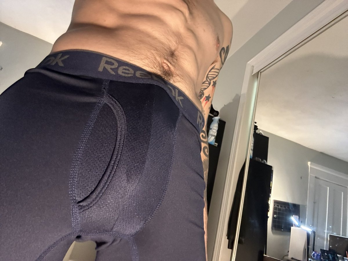 BabyKKof's tweet photo. https://t.co/JkXTuIPIDM  Free OnlyFans😘 see you there

#nsfwtwt #nsfw #prettyboy #underwear #bulgeunderwear #tattoos https://t.co/k4MaRLq0Jd