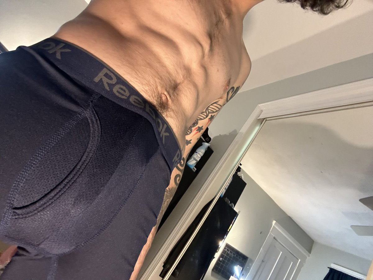 BabyKKof's tweet photo. https://t.co/JkXTuIPIDM  Free OnlyFans😘 see you there

#nsfwtwt #nsfw #prettyboy #underwear #bulgeunderwear #tattoos https://t.co/k4MaRLq0Jd