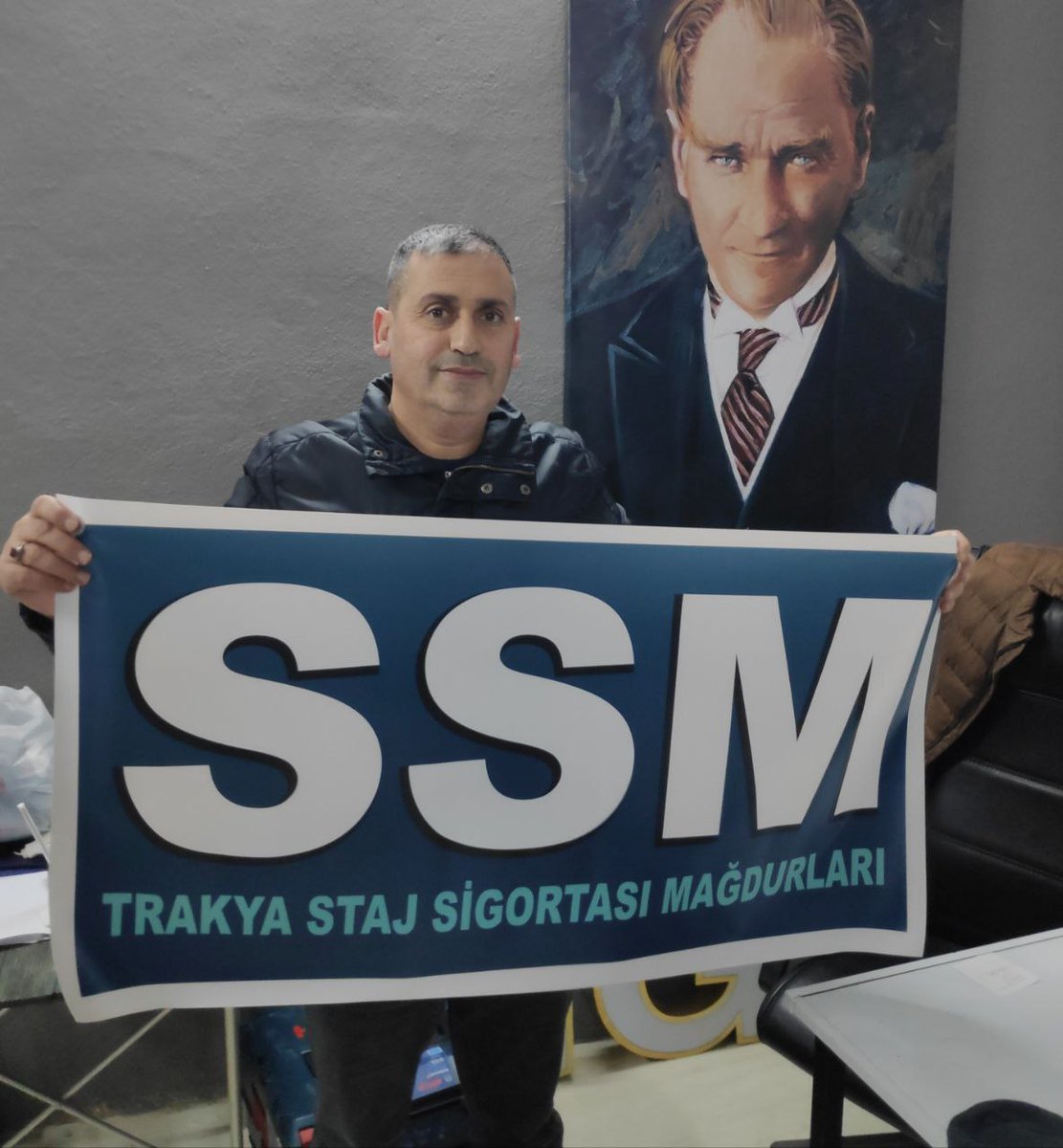Çoçuk yaşta çalışanların emeği yok sayılamaz <a href="/vedatbilgn/">Vedat Bilgin</a> <a href="/MHP_Bilgi/">MHP</a>
#StajaMüjdeVerin