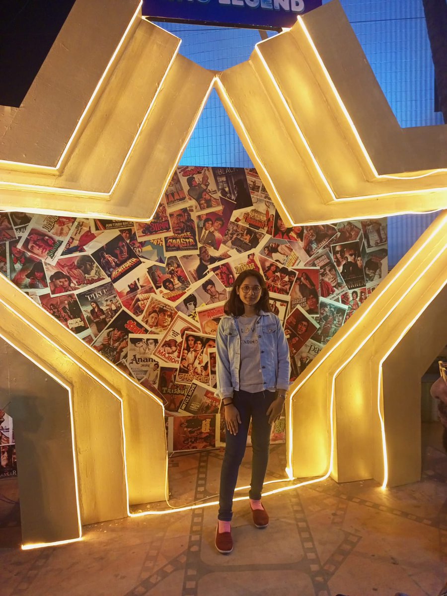 Pavigobbaka1's tweet photo. Kolkata international film festival #nandan #28thkiff #kiff2022 https://t.co/WBXbQqR2fo