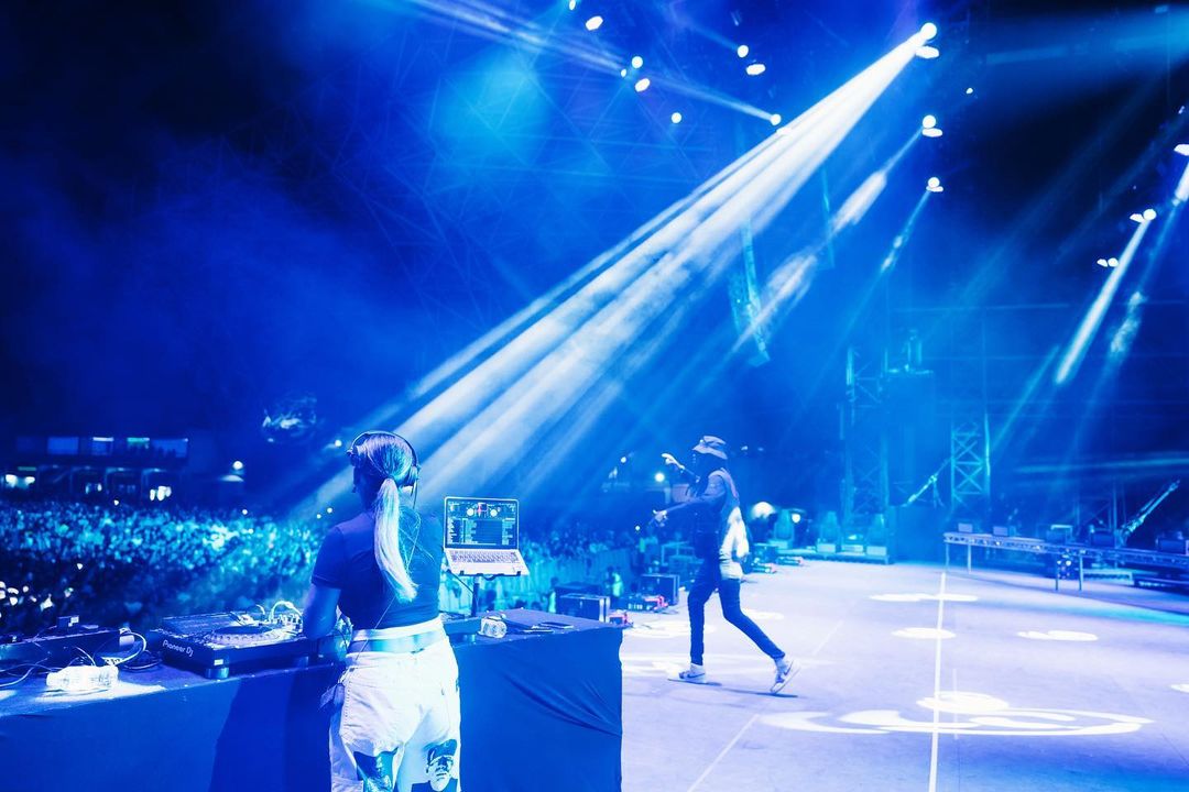 EtharaLive's tweet photo. @DjLiutik have lit up the national day weekend at #EtihadPark 

#FlashEntertainment
#InAbuDhabi https://t.co/5O46hTwTXH