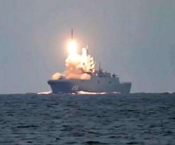 Putin sends missile ship to train in Atlantic, Med dlvr.it/SgQYy1