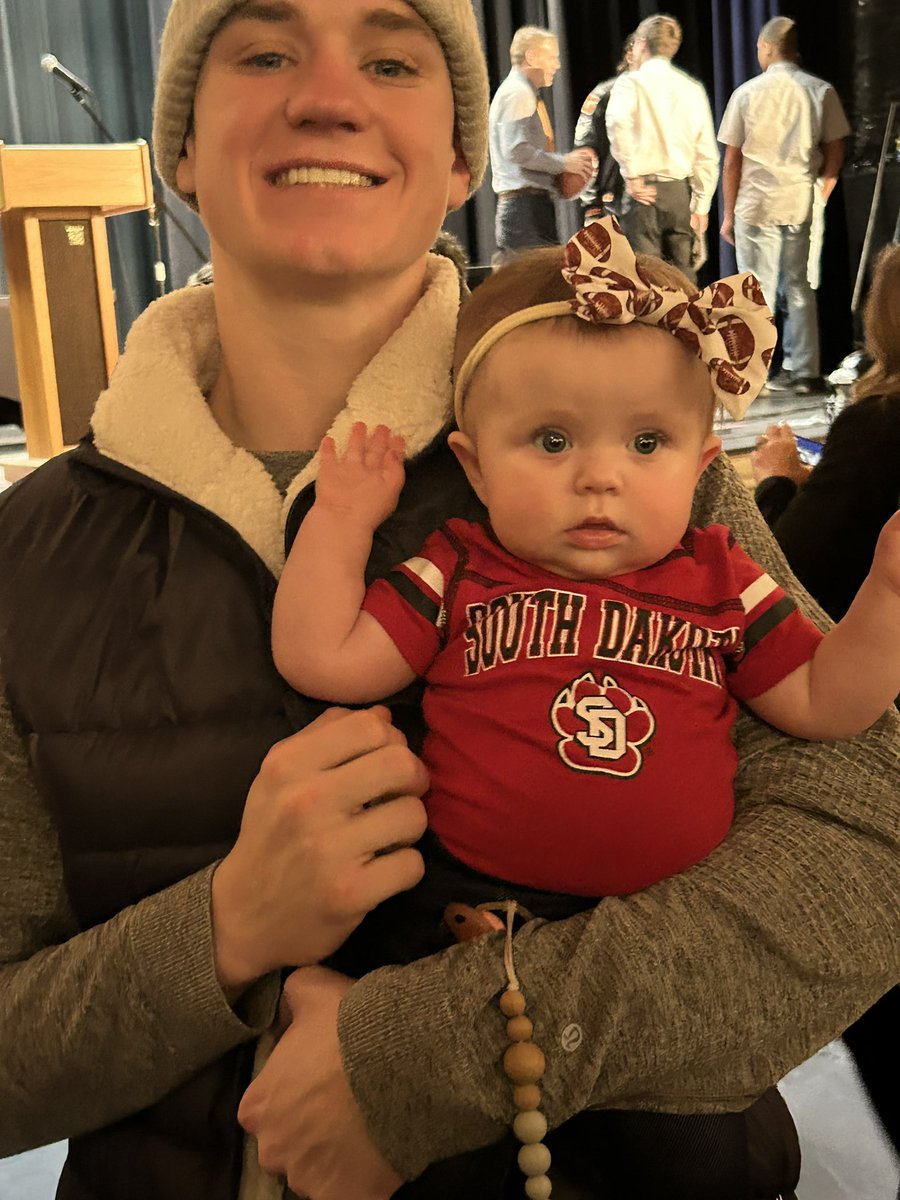 Going to miss seeing #7 in orange and black but super excited to see what he does next! South Dakota, you’re getting an absolute tough guy at QB that loves competition and knows how to lead. Thank you <a href="/ToddDrummond6/">Todd Drummond</a>  for being you!