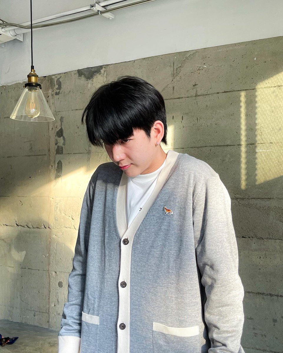 idaokiwatine's tweet photo. the cutest my love i missed you 😞💙 @Sea_tawinan https://t.co/fDy76II81G