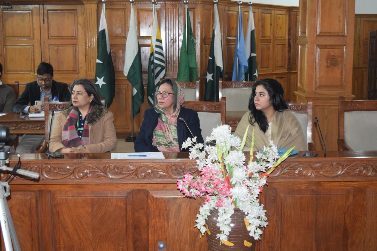 uhslhrofficial's tweet photo. پنجاب کے سرکاری اور نجی میڈیکل اور ڈینٹل کالجوں میں کلاسز کا آغاز یکم مارچ سے ہوگا۔ طلبہ کو یونیورسٹی آف ہیلتھ سائنسز کے تیار کردہ نئے مربوط (Integrated) نصاب کے مطابق پڑھایا جائے گا جس میں پہلے دن سے طلبہ کی کلینیکل تربیت کا آغاز ہوجائے گا۔ https://t.co/LnGBKQE8Lu
