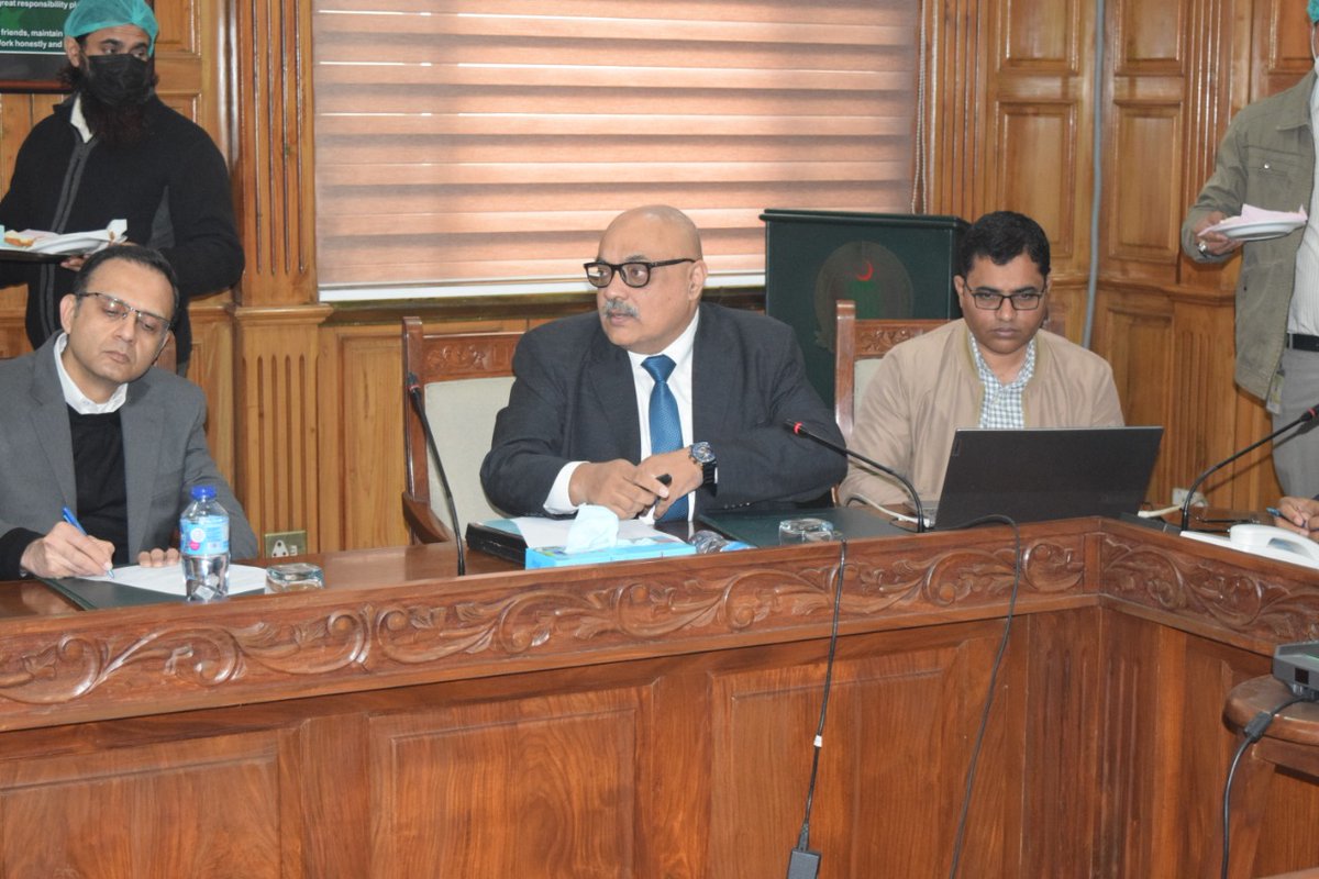 uhslhrofficial's tweet photo. پنجاب کے سرکاری اور نجی میڈیکل اور ڈینٹل کالجوں میں کلاسز کا آغاز یکم مارچ سے ہوگا۔ طلبہ کو یونیورسٹی آف ہیلتھ سائنسز کے تیار کردہ نئے مربوط (Integrated) نصاب کے مطابق پڑھایا جائے گا جس میں پہلے دن سے طلبہ کی کلینیکل تربیت کا آغاز ہوجائے گا۔ https://t.co/LnGBKQE8Lu