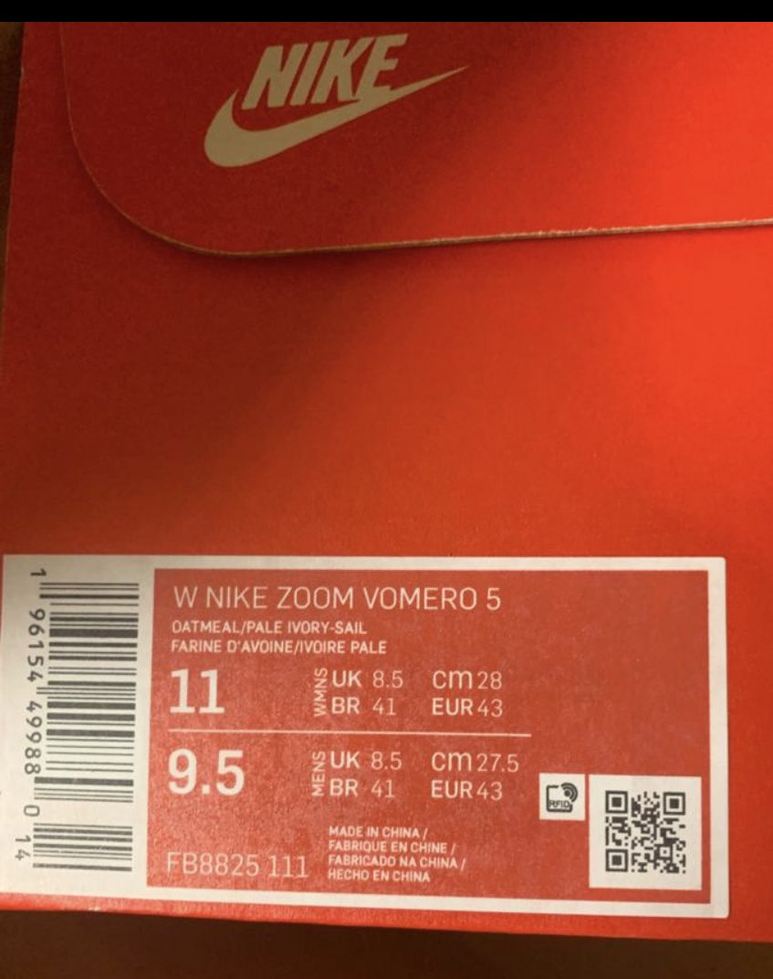 raph40's tweet image. Shoe delivered #wrongsize