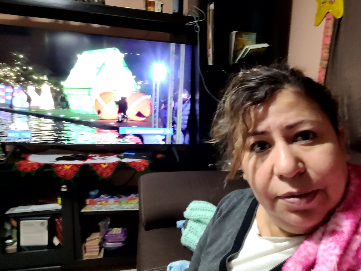 vaquera6's tweet photo. @nmasmonterrey @joluisgarcia @ZyntiaVanegas Buen día chicos de nmas me encantaría poder ganar para ir con mis hijas e esposo a tomarnos fotos....Bendiciones para ustedes https://t.co/ECVHgRsrat