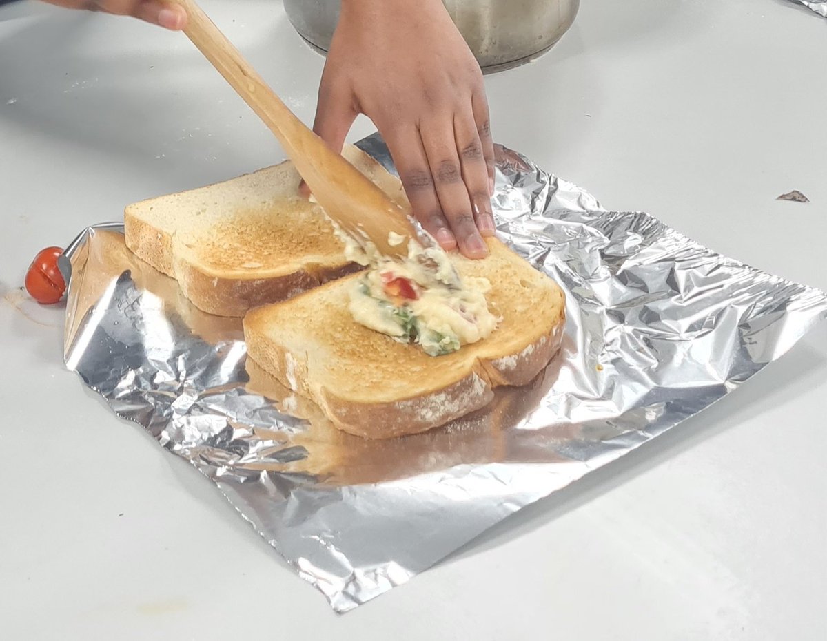 MrsJamesKitchen's tweet image. @Foodafactoflife @FoodTCentre @cookeryteacher  The student kitchen @Whitefield_NW2 reopend today with 8A making Welsh rarebit  making a pananda thick roux holding sauce &amp;amp; enriching with egg yolk to glaze happy faces all round &amp;amp; a great buzz  #functionalproperties #eggs