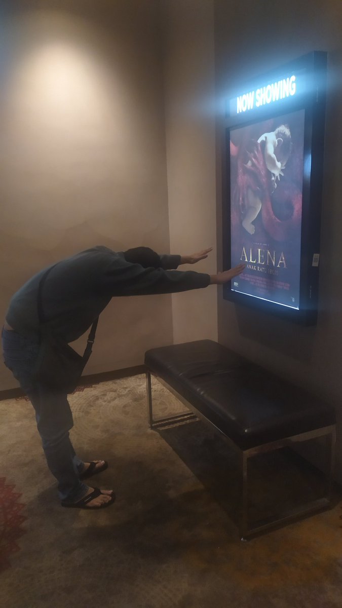 azzamkalakazam's tweet photo. HAIL ALENA!!!
NAH INI BARU FILM INDONESIA NAIK KELASSRGHHHHHH. 
Ini baru Januari tapi sinema horor lokal udah punya film se-epic ini. Filmmaker horor Indonesia masih punya sisa 11 bulan buat menyaingi Alena!!!! Ini remake Bayi Ajaib yang tanpa kita ketahui kita butuhkan saat ini. https://t.co/CuXTrFLKZV