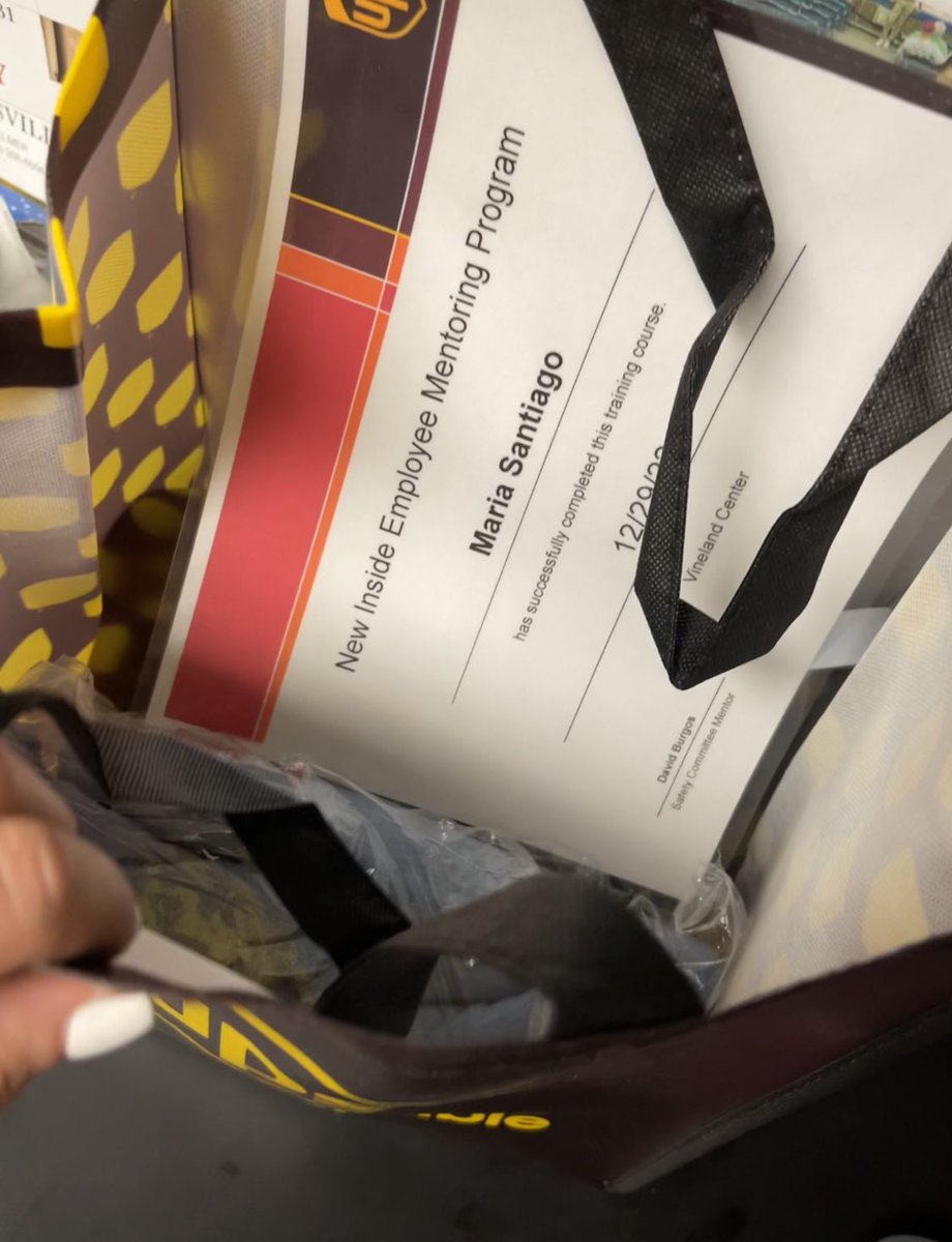 New inside employee mentoring complete! Maria works our preload shift in the small sort area. She is eager to learn, and was very receptive during her mentoring. The safety committee awarded Maria with a diploma, as well as UPS apparel. Way to go Maria! 👩‍🎓 <a href="/DJEJZ/">Edward  Zarzatian</a> <a href="/NancyLeisner/">Nancy Leisner</a>