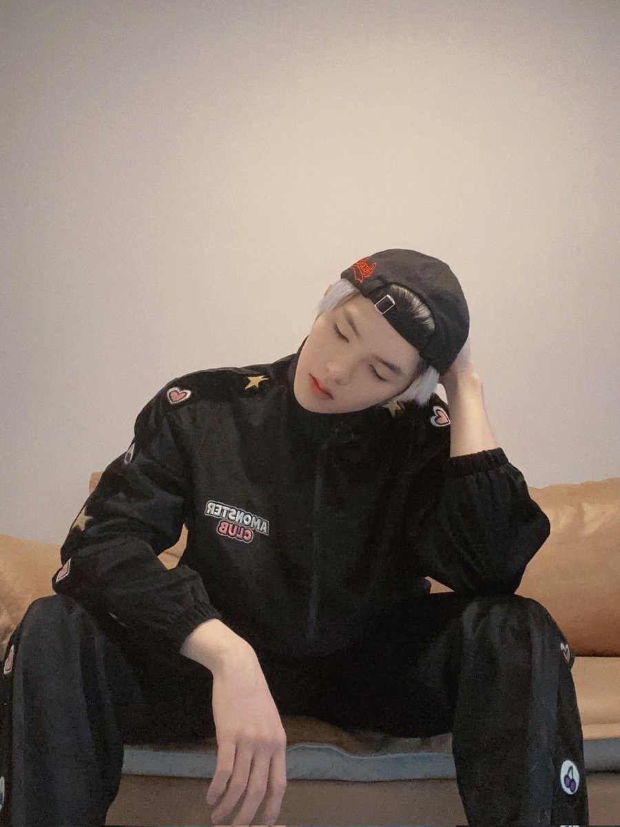 Ai_SeeU's tweet image. I opened the Weibo late and suddenly I just.....

#LiuJun #JunLiu #JunLiuOnTheRise #TogetherWithJunLiu