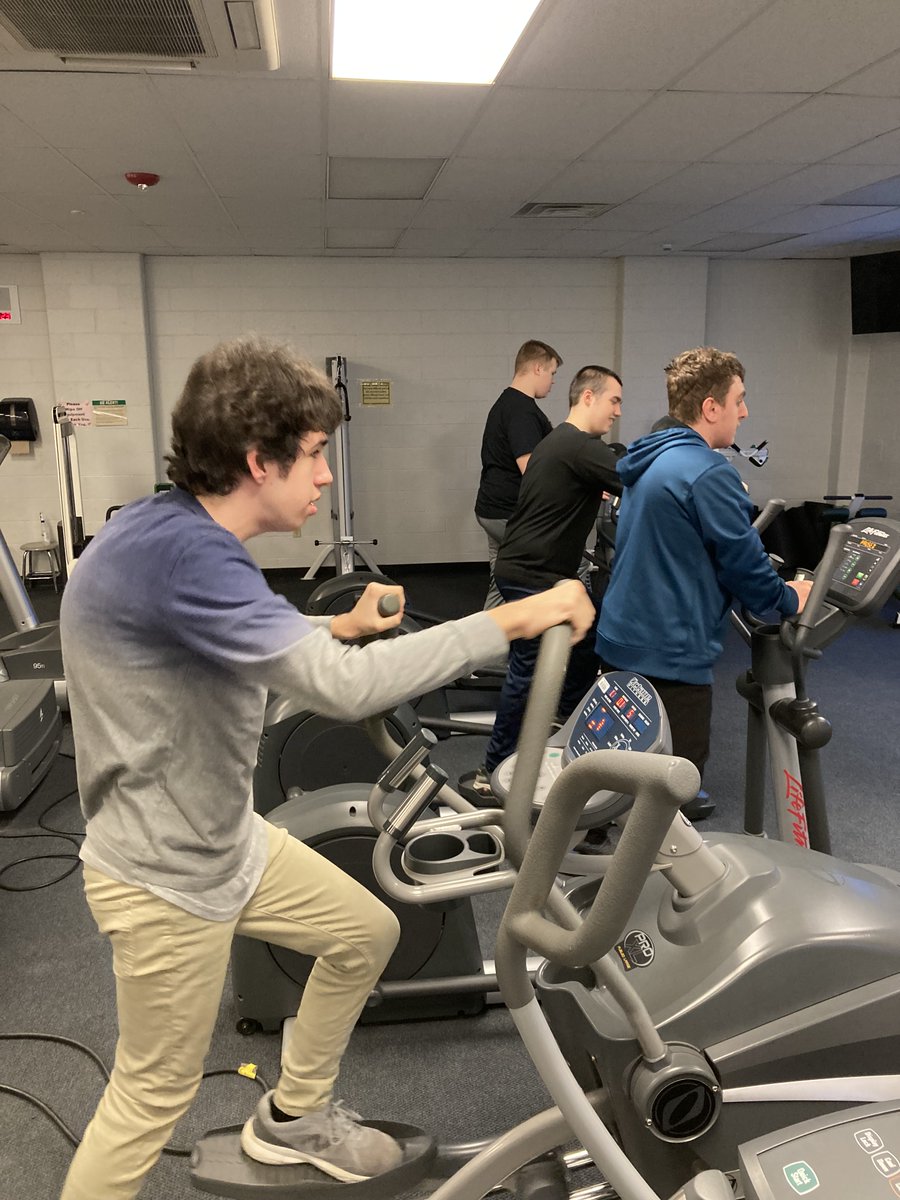 LSCLifeSkills's tweet photo. Here's to a healthy 2023! Starting our day off with a trip to the Fitness Center! 💪#activekids #fitfor2023 @EaglesLSHS @LakeShoreCSD https://t.co/rIXwXvyV5U