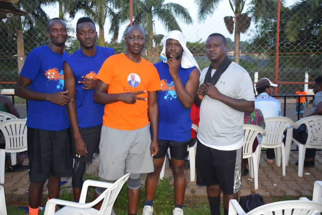 simplyPINit's tweet photo. Our name “Power In Numbers” is born from the old luganda adage that says “agali awamu gegaluma ennyama “ loosely translated as “Its the teeth that are in place together that can tear through meet”.
Individually, we are limited. Together, we are unstopable. #SimplyPINit https://t.co/MUwshoI4Ug