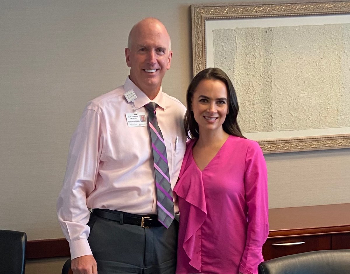StVincentIN's tweet photo. At the age of 7, Leslie Brown watched as her mother began a 13-year battle with breast cancer. Her experience led her to become an oncologist, working alongside the doctor that cared for her mother. Read more from @WEHTWTVWlocal: https://t.co/bbfOWAjaI4 https://t.co/X8j3pI3nkO