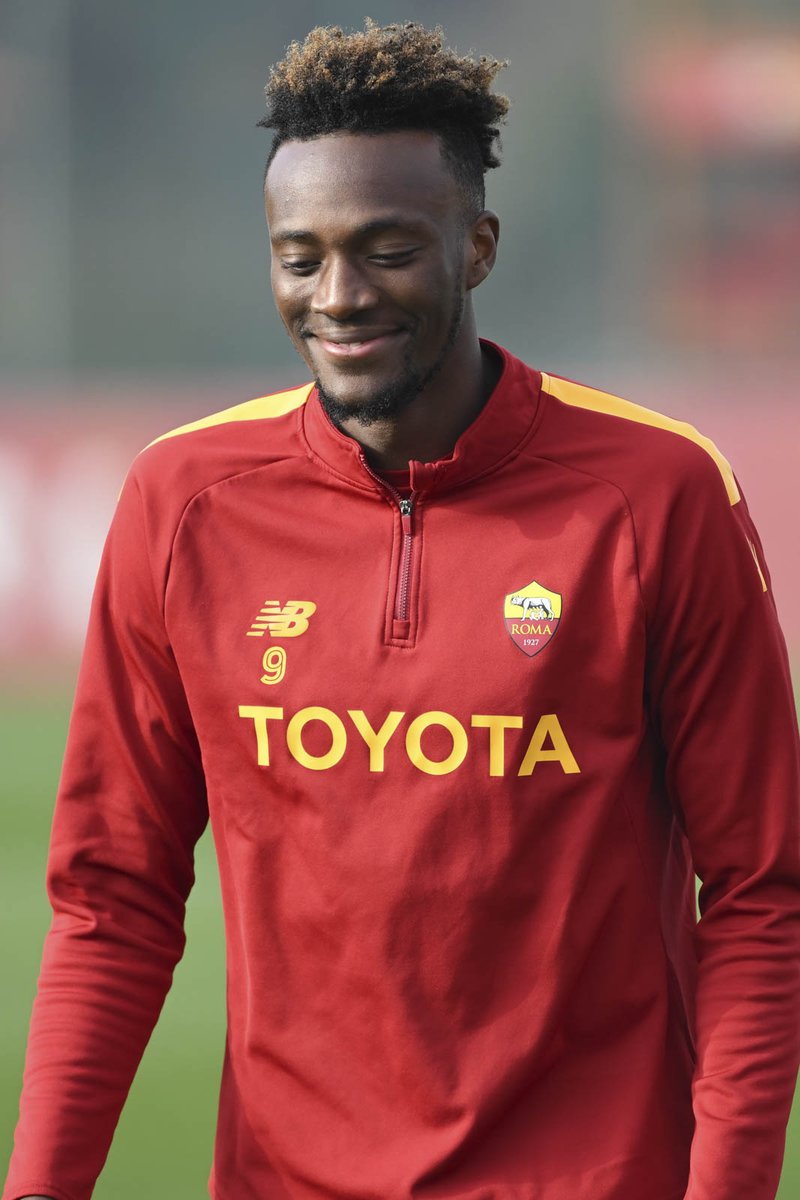 OfficialASRoma's tweet photo. 🙂 https://t.co/QmZjV7EecA