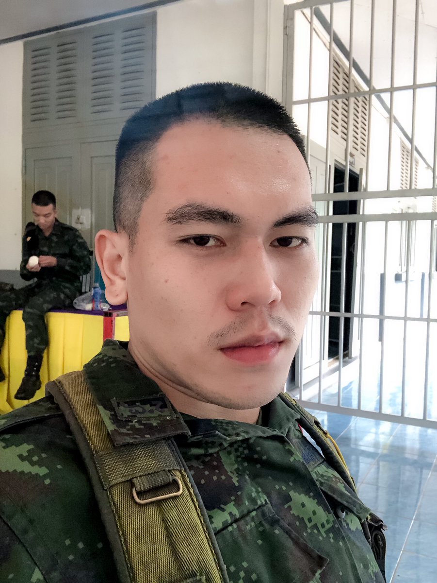 chaiwongkhotnuy's tweet photo. ง่วง ง่วง ง่วง ง่วง ง่วง ง่วง ง่วง ง่วง เข้าเวร ตอนไหนง่วงตลอด 😪🥱 #ทหาร #ขอนแก่น https://t.co/uMwo7gk00T