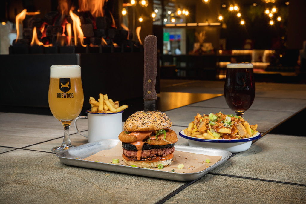 We're starting 2023 in style with the return of some of our VEGANUARY favourites!

For one month only, you can enjoy our select vegan menu with collaborations from some plant-based big names! 🌈😍

Book your table now, and don't miss out! 

#brewdog #bdmanchester #veganallstars