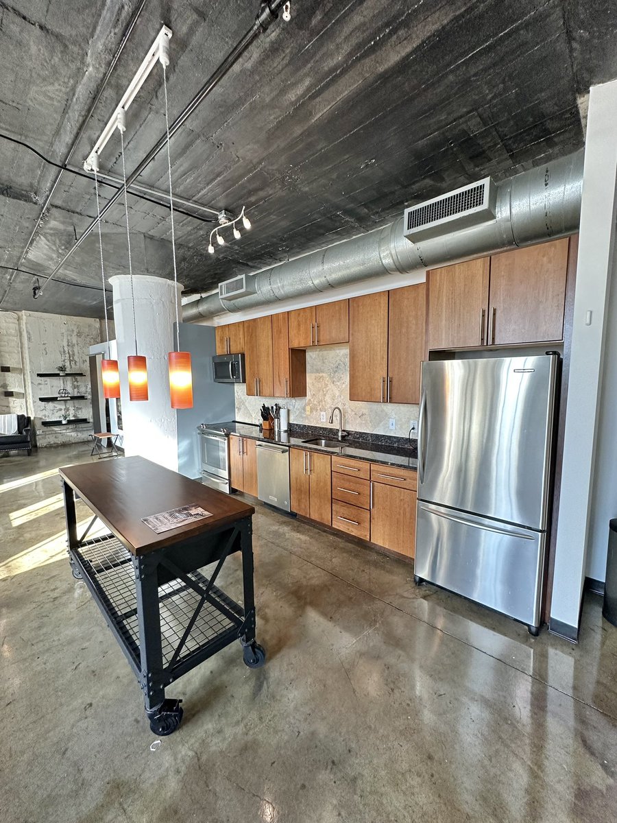 benwegmann's tweet photo. Stunning loft located in the heart of Downtown Dallas listed at $335,500 🤌 https://t.co/w4nVnsvVtp