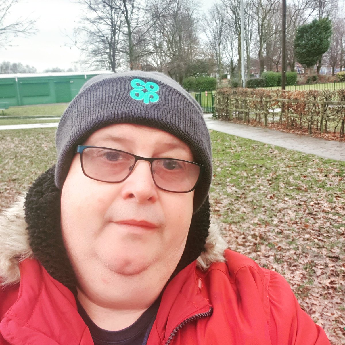 DaveApp's tweet photo. A nice walk around the park on a wet Thursday with today's #HatOfTheDay #GetWarrTalking #GetWarrMoving #StayActive #MentalFitness #RedJanuary2023 https://t.co/Okm9WiiQDK