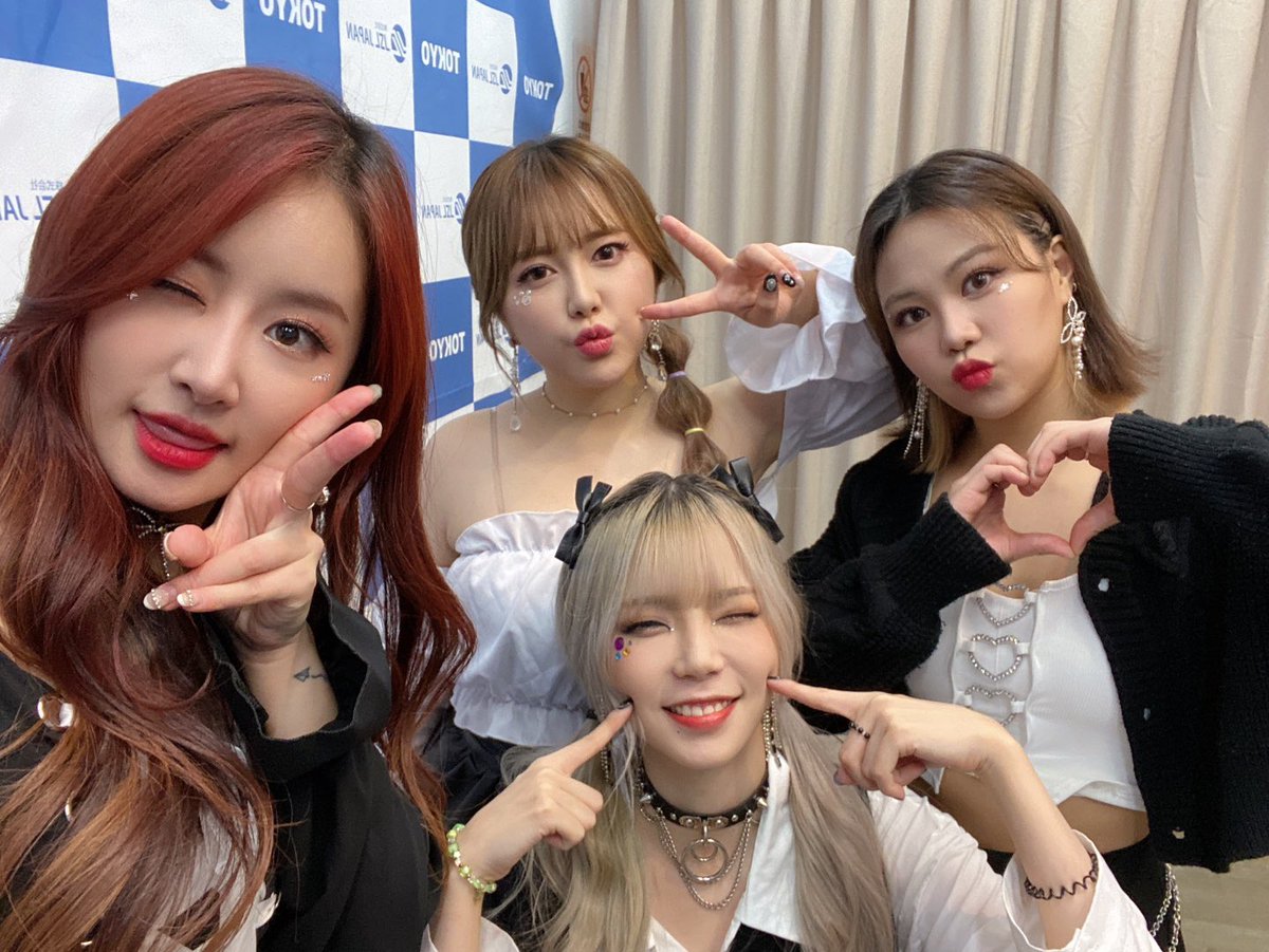 st_onair_global's tweet image. 今日から2部のライブ‼️
皆んな今日もありがとうございました❤️ 明日も5時、8時半だからヨロッピ😆❗️🧡
＃オンエア #온에어 #옹에아 #OnAir