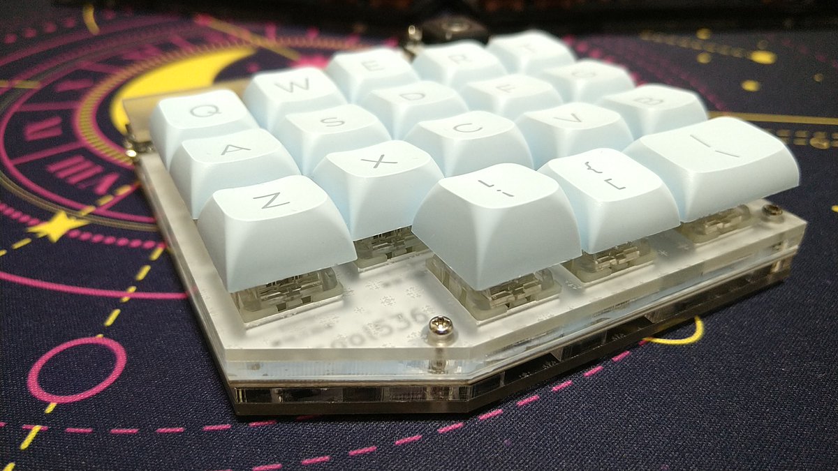 is_watering's tweet photo. cool536用のプレートデータを更新しました!
・ミドルプレート(PCB-ボトムプレート間、Cherry MX用)を追加
・保護プレートのロータリエンコーダの穴の形状をを四角形から円形へ変更
cool536用は一区切りついたので、次はcool644用のプレートに着手します🙋♂️
https://t.co/u98AtC61kI
#cool536 https://t.co/0iJOeyRaRV