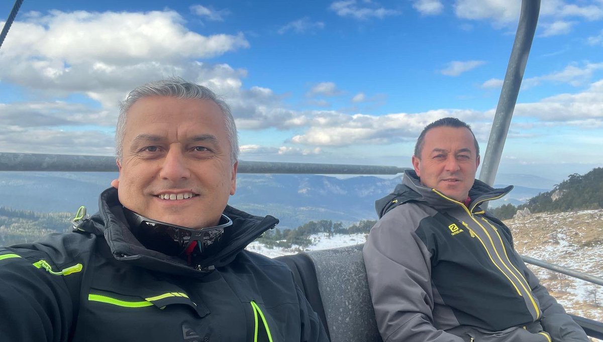 coskunguven78's tweet photo. Karabük Keltepe Kayak Merkezinde yeni sezon öncesi son hazırlıklarımızı değerlendirdik❄️❄️❄️ https://t.co/OzUFt2YjE2