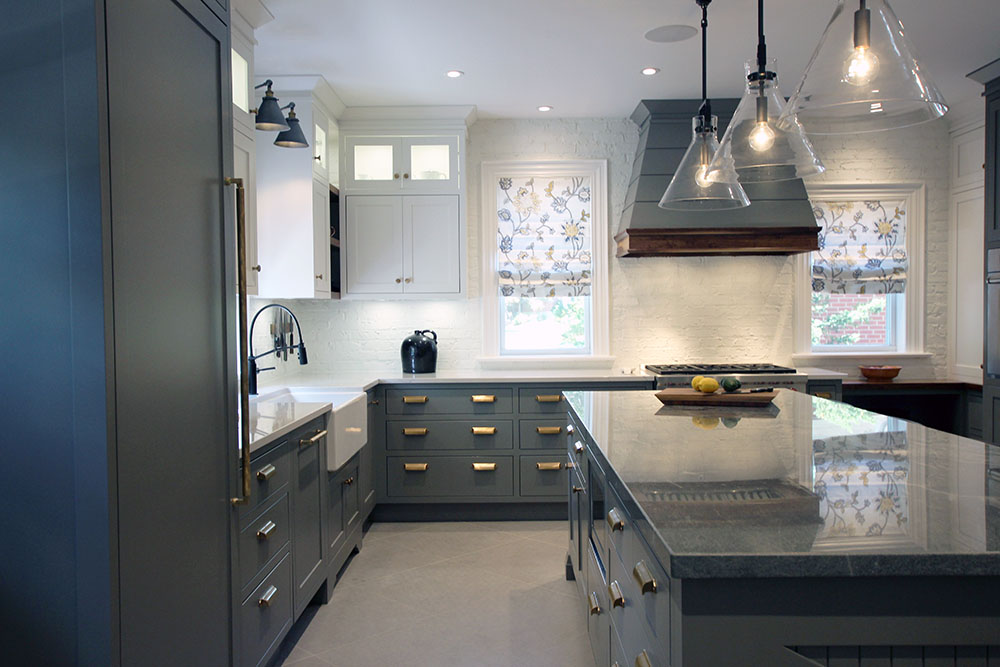 JosephKitchenON's tweet image. Want a #TransitionalEuropeanModernKitchen? We’ve got you covered! No matter what #style of #kitchen you desire, our team can help make it happen!

🌍 Learn More: josephkitchens.com/gallery/transi…

#TransitionalKitchen #EuropeanKitchen #ModernKitchen #CustomKitchen #KitchenRenovation #Reno